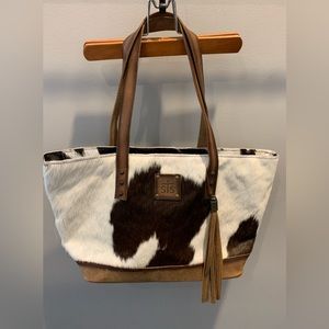 “STS” Ranchwear leather/cow hide zipper tote